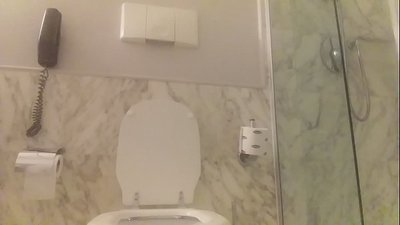 Na bañeira cunha pelirroja.